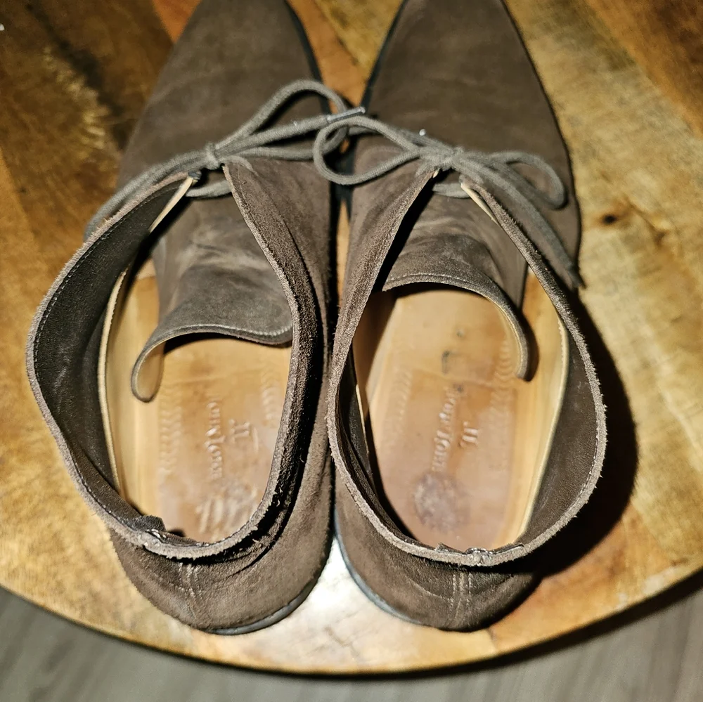 Men's Brown Suede Lace-Up Chukka Boots